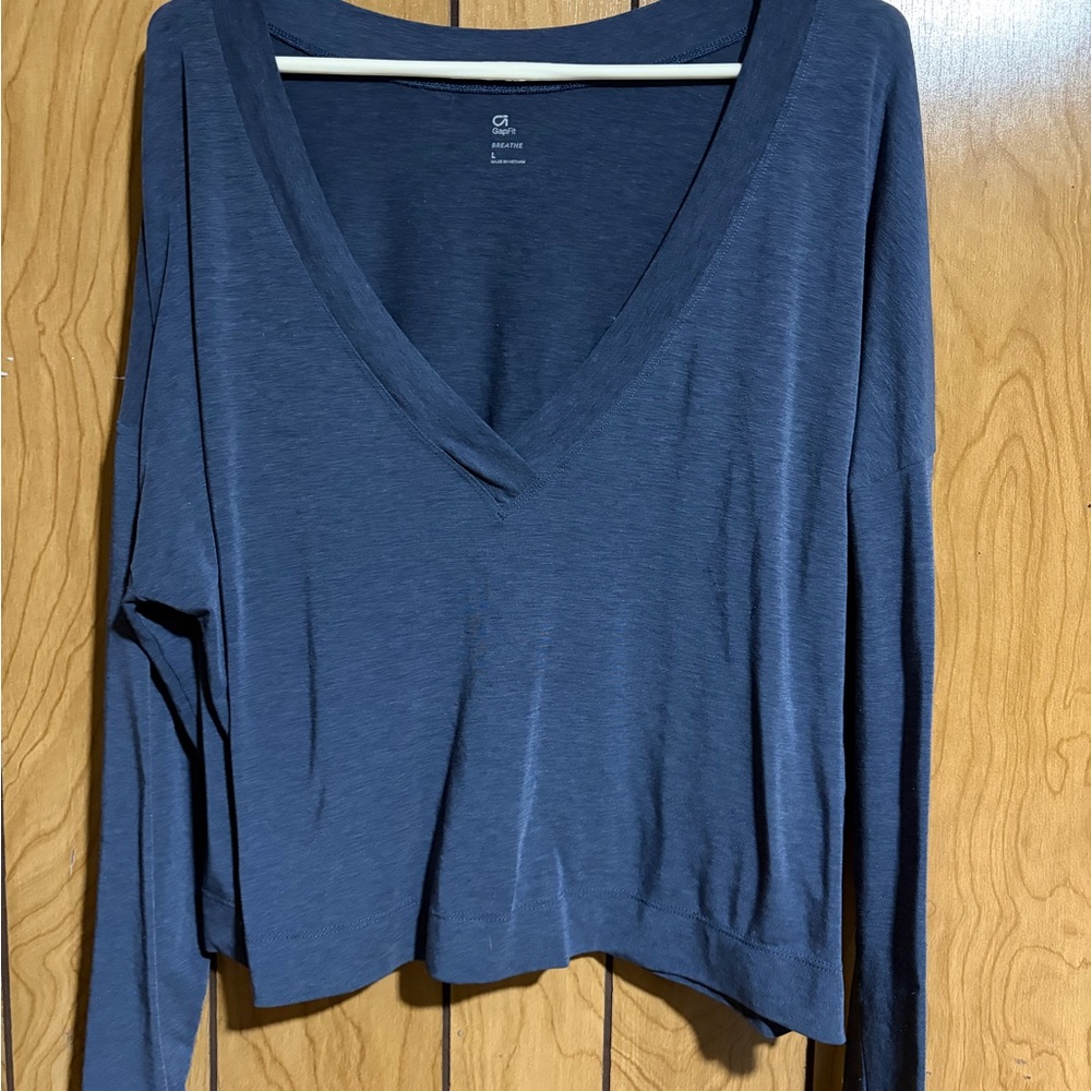 GAP Women's Navy Long Sleeve V-Neck Tee